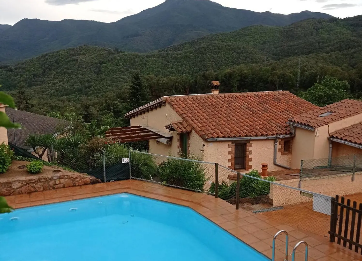 Alojamiento con jardín, barbacoa, piscina en pleno Montseny Arbúcies 0*,  España